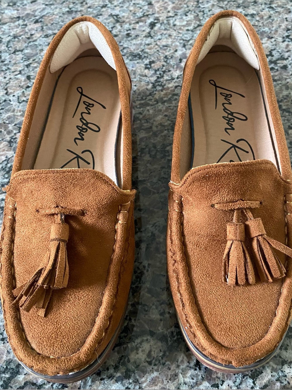 London Rag Suede Tassel Loafers - Camel Brown